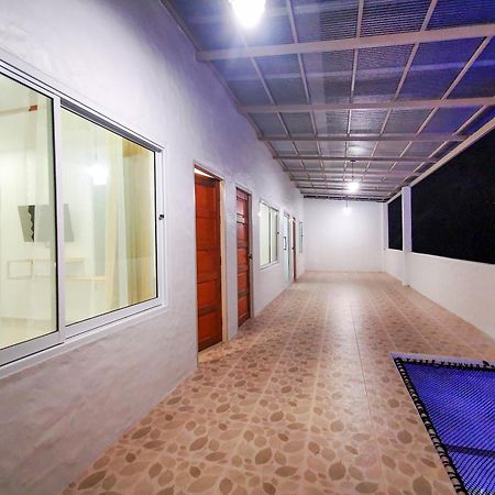 Thepprasit Cosy Villa Haat Jomtien Eksteriør bilde