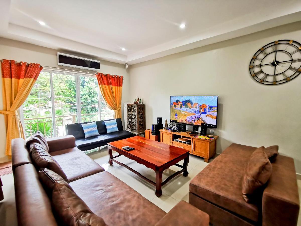 Thepprasit Cosy Villa Haat Jomtien Eksteriør bilde