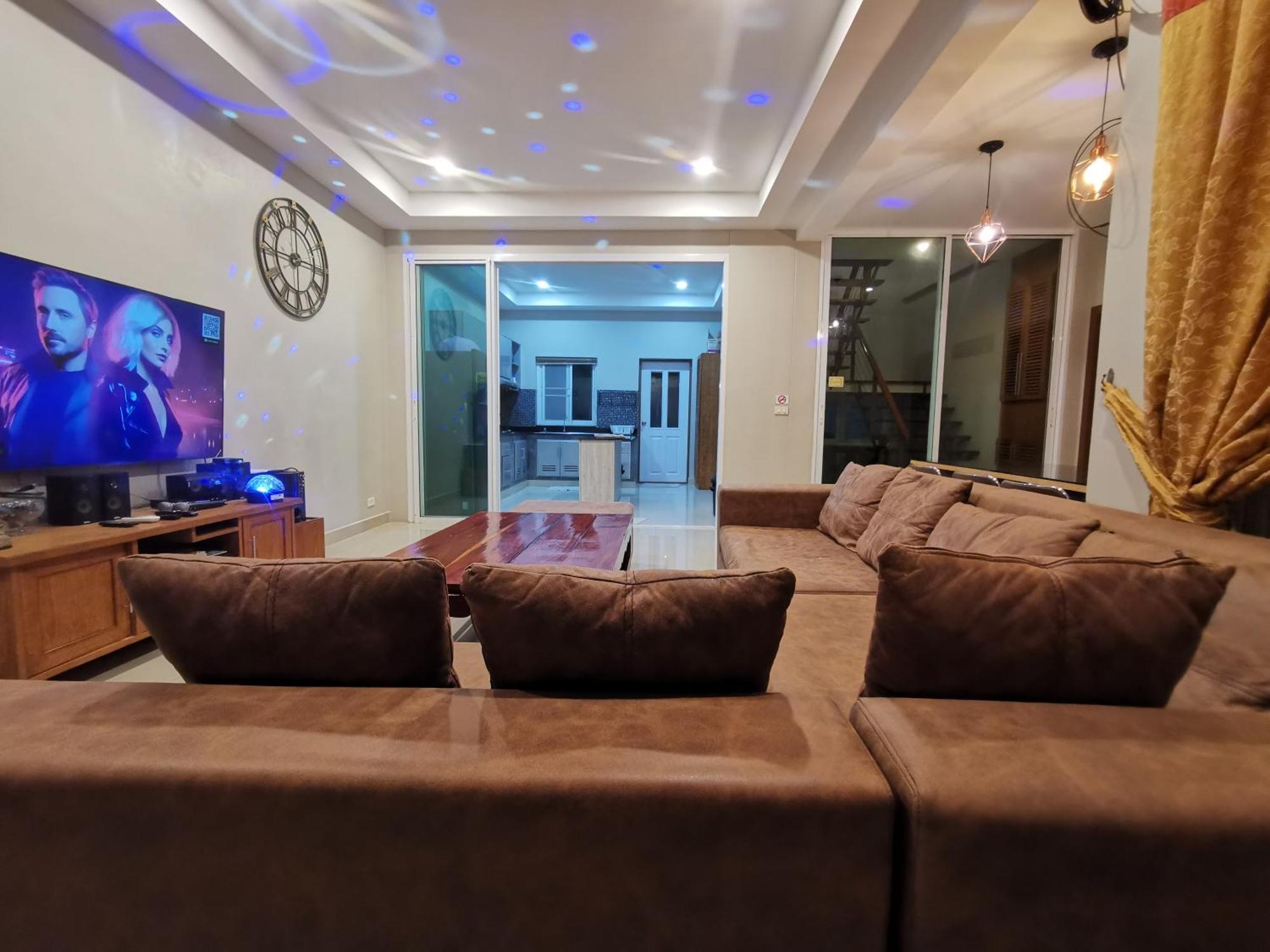 Thepprasit Cosy Villa Haat Jomtien Eksteriør bilde