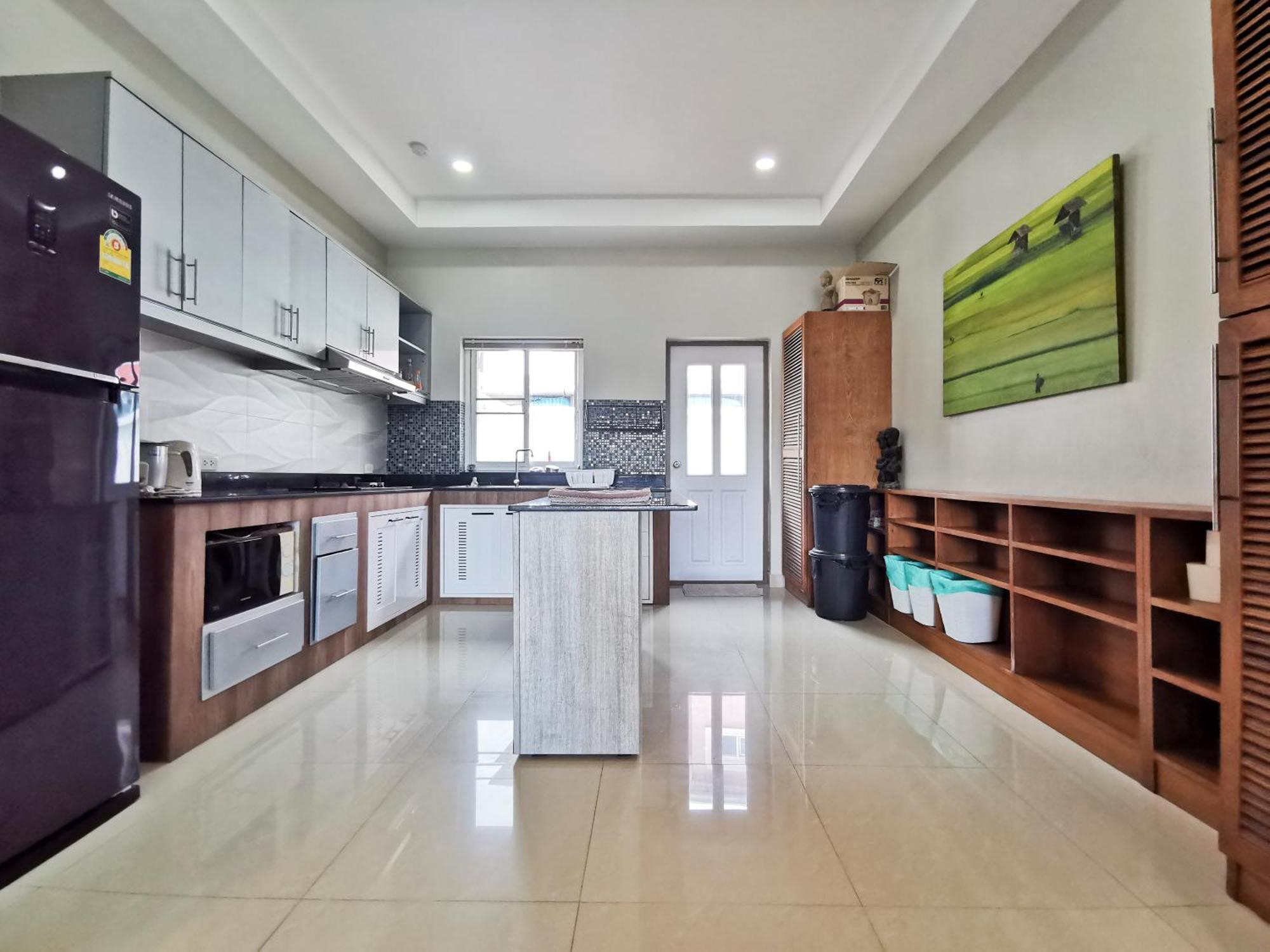 Thepprasit Cosy Villa Haat Jomtien Eksteriør bilde