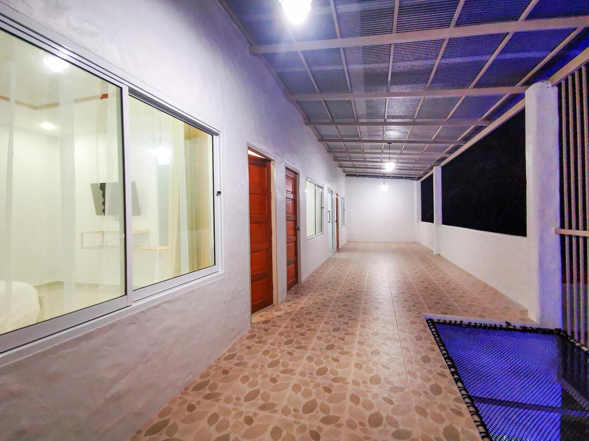 Thepprasit Cosy Villa Haat Jomtien Eksteriør bilde