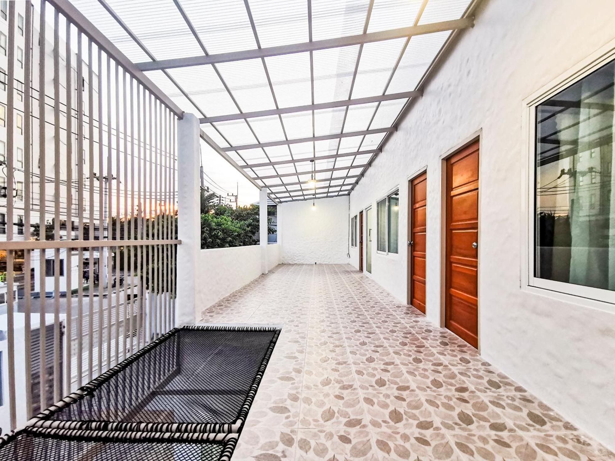 Thepprasit Cosy Villa Haat Jomtien Eksteriør bilde