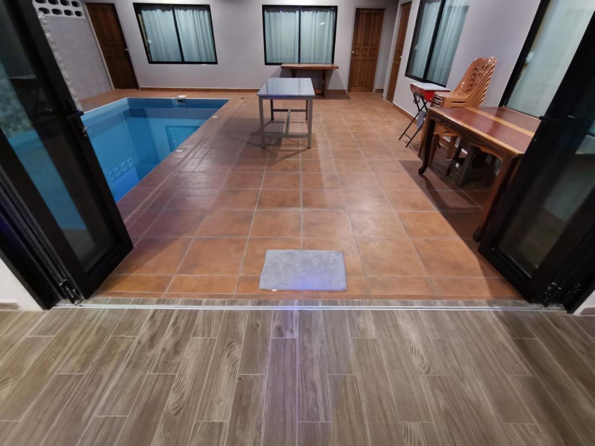 Thepprasit Cosy Villa Haat Jomtien Eksteriør bilde
